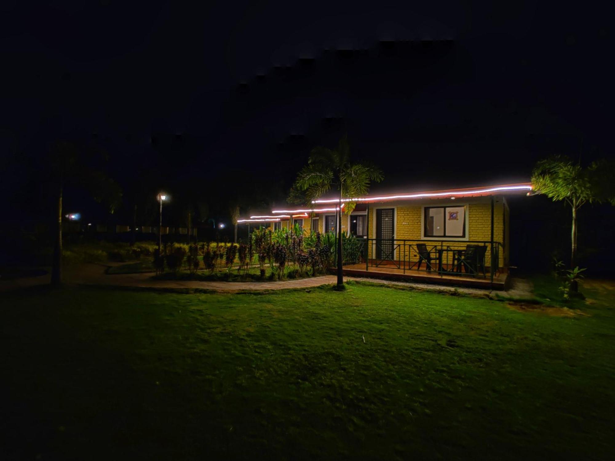 The Kanila Resort คาร์จัต ภายนอก รูปภาพ