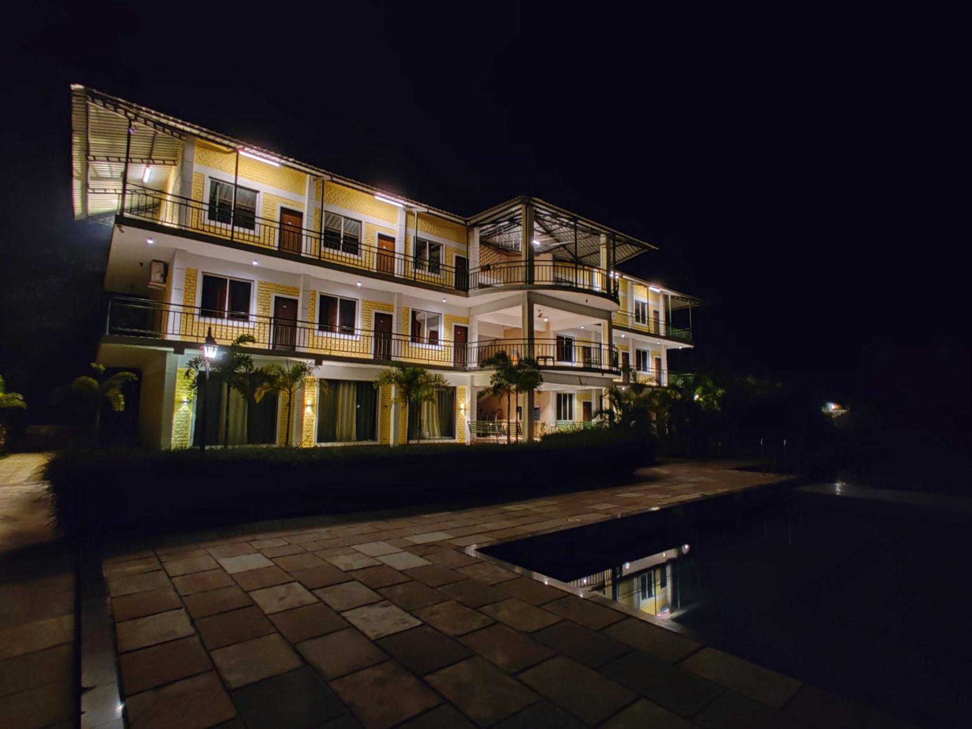 The Kanila Resort คาร์จัต ภายนอก รูปภาพ