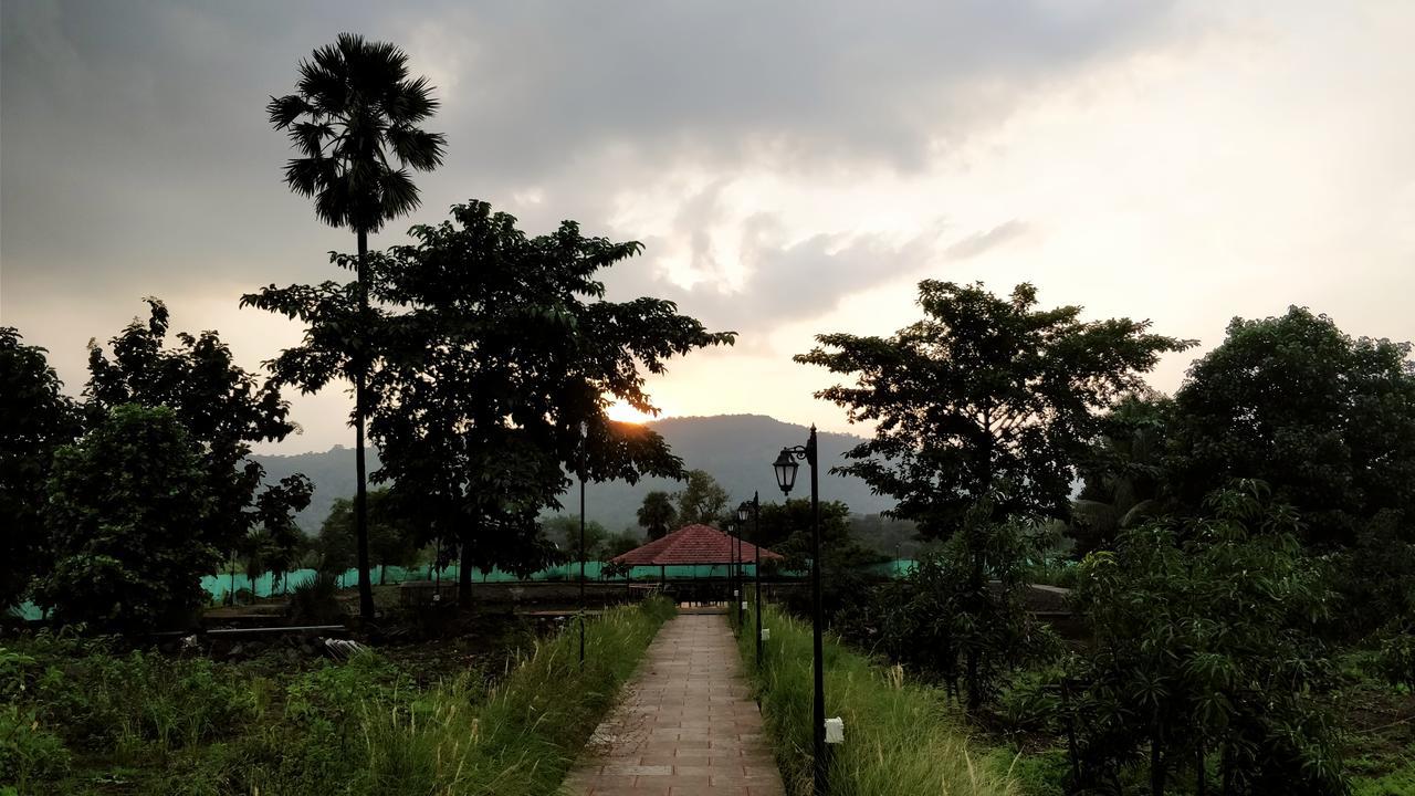 The Kanila Resort คาร์จัต ภายนอก รูปภาพ